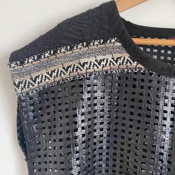 NWT Custo Barcelona Enderra Open Weave Cur Out Black Top T-Shirt Medium (M) - Picture 3 of 10